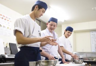 寿司職人見習い